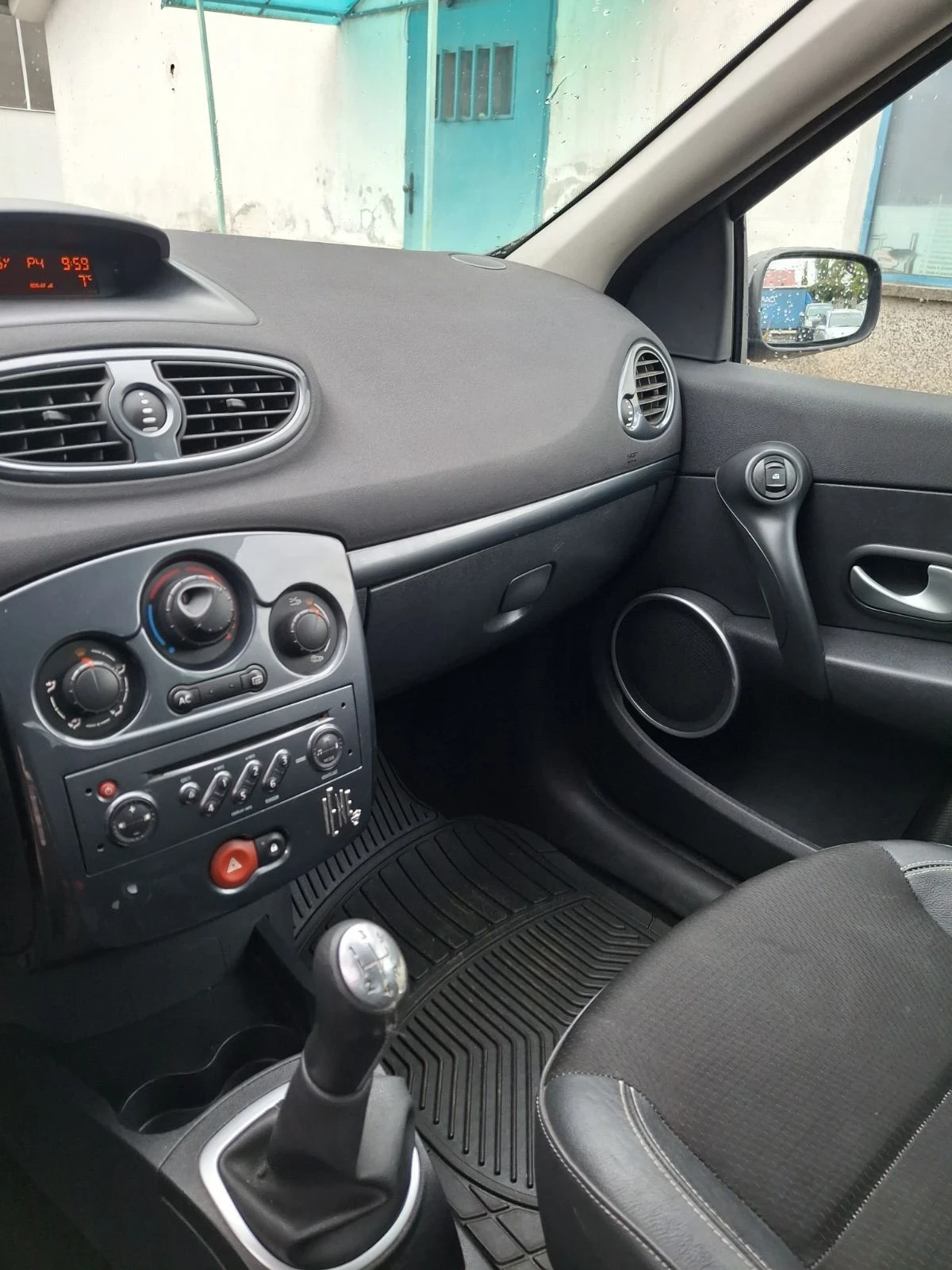 Renault Clio  - изображение 9