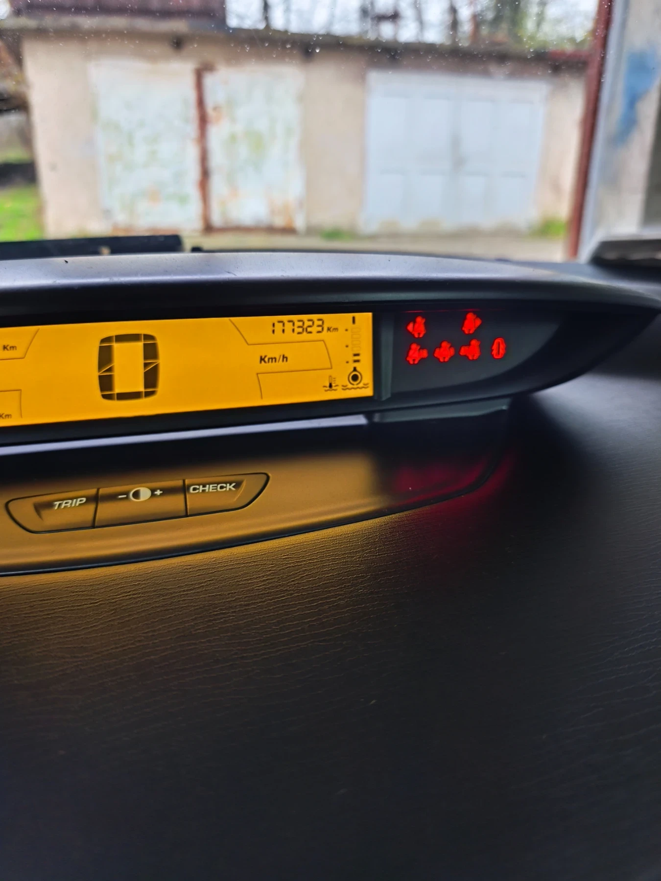 Citroen C4 2.0 HDI | Mobile.bg   9