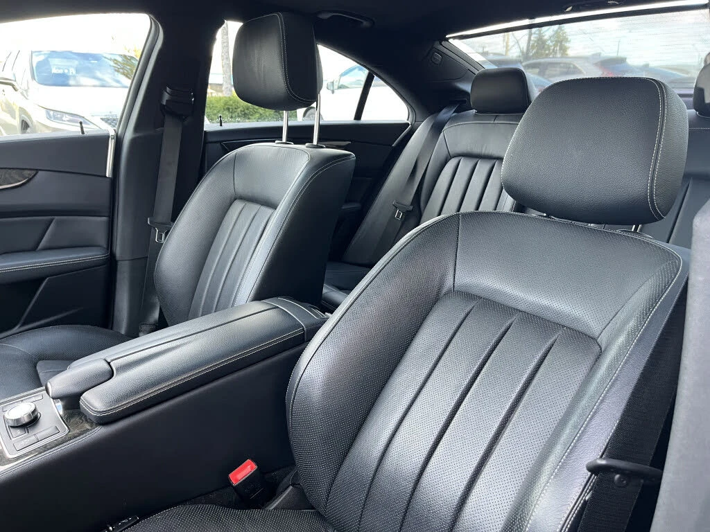 Mercedes-Benz CLS 550 * АВТО КРЕДИТ* ЦЕНА ДО БГ * СЕРВИЗНА ИСТОРИЯ *  - изображение 9