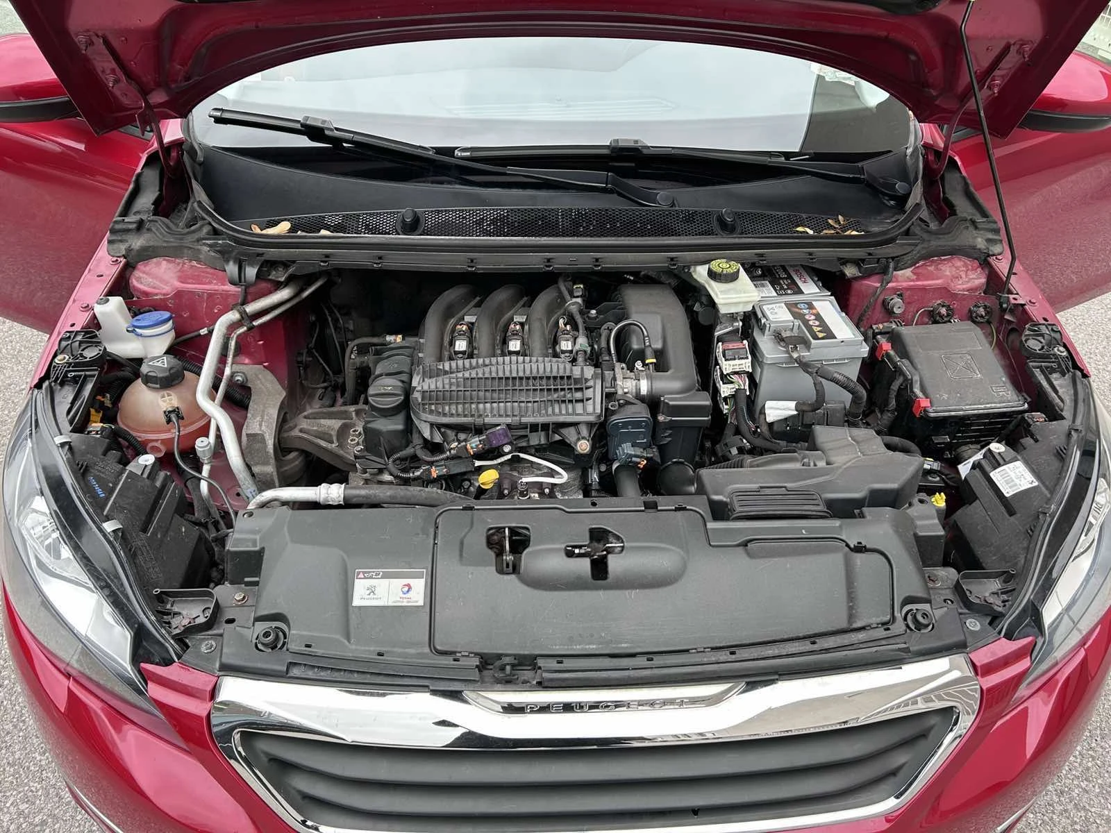 Peugeot 308 ACTIVE PURETECH ГАРАЖНA С ВСИЧКИ ЕКСТРИ  - изображение 9