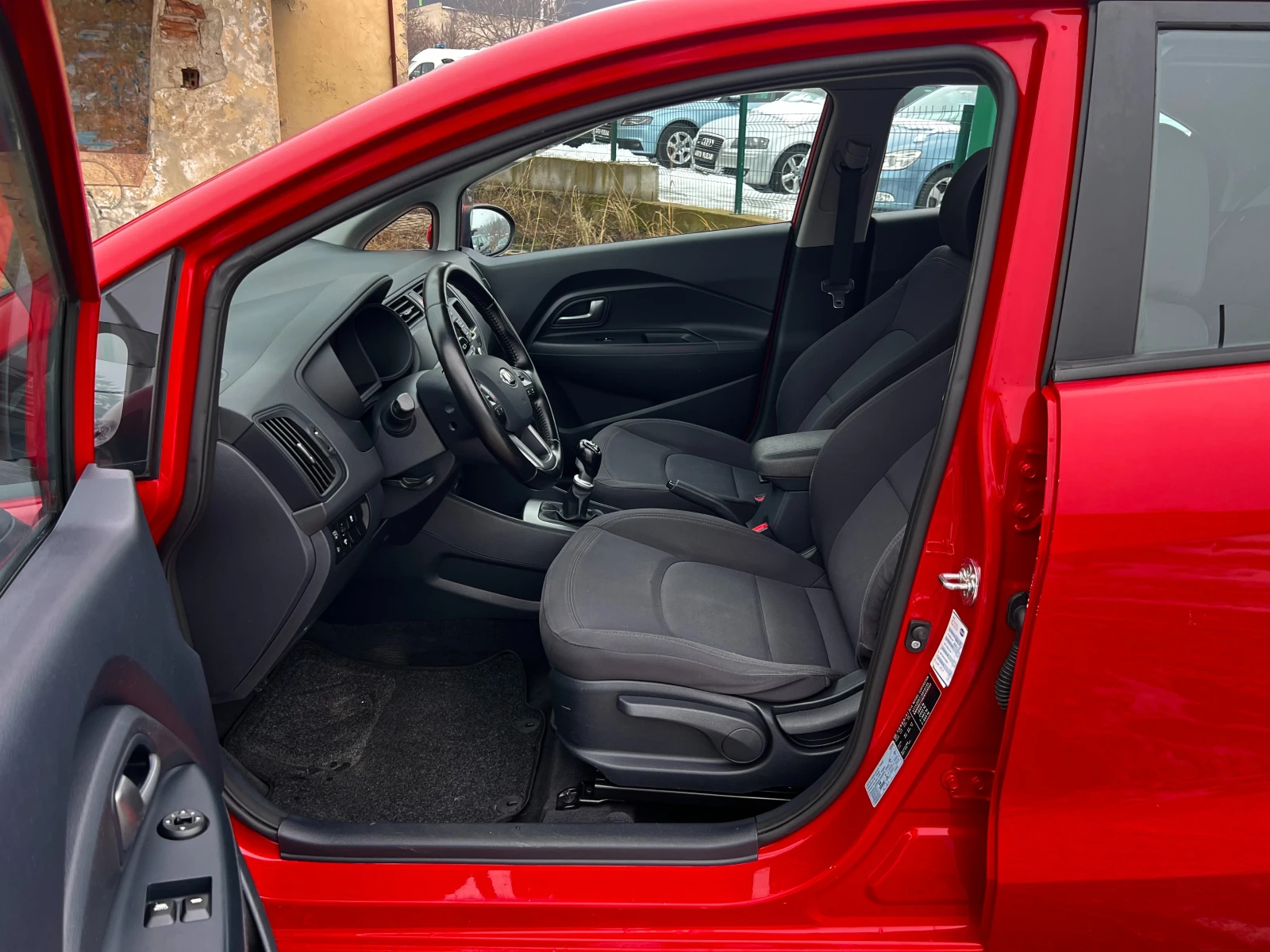 Kia Rio 1.1CRDi-75 КОНЯ - изображение 9