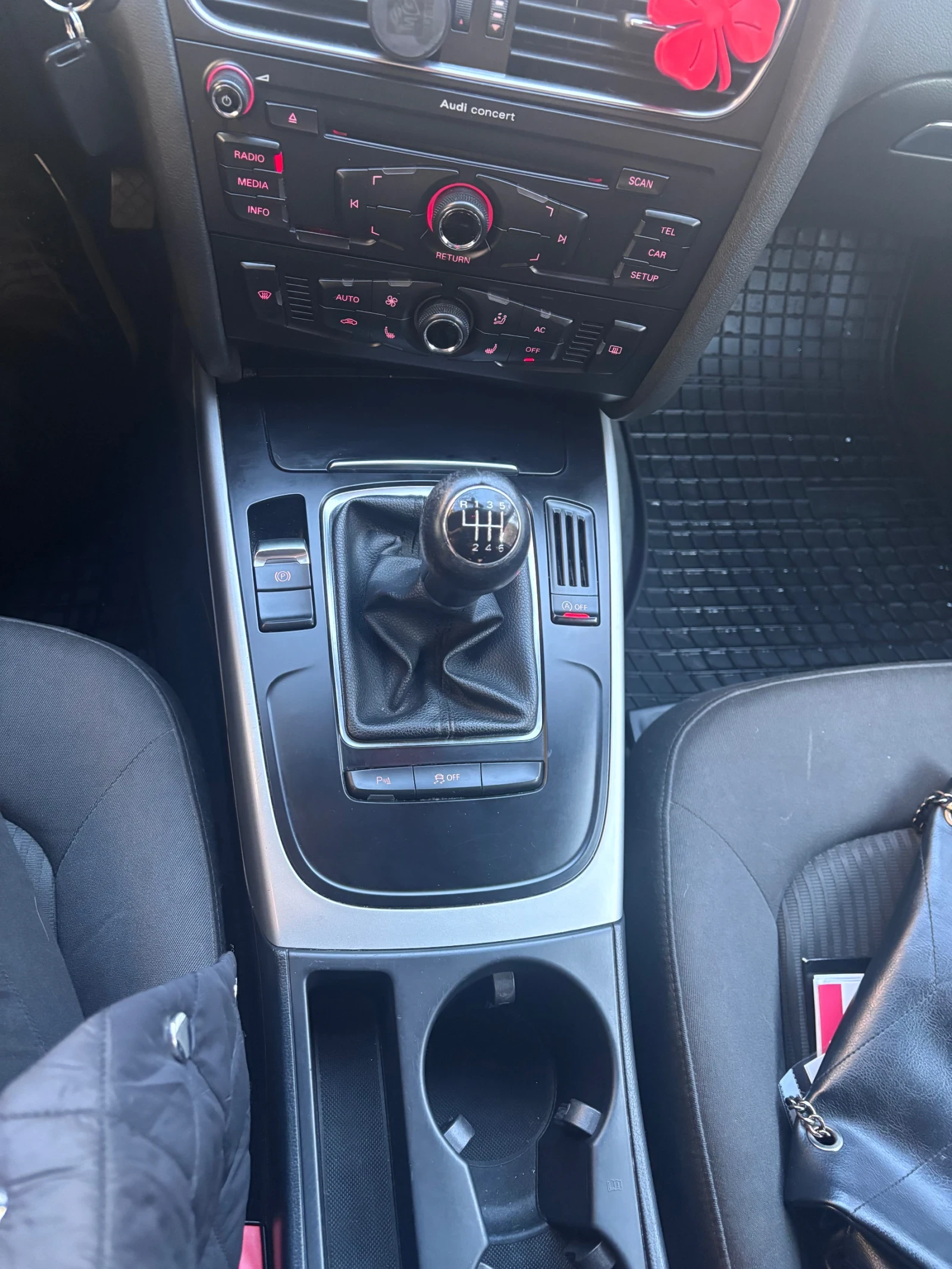 Audi A4 B8, снимка 5 - Автомобили и джипове - 53820869