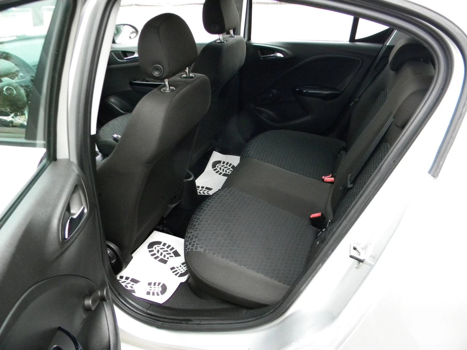 Opel Corsa 1.3CDTI-95kc* КАТО НОВА* EURO6B, снимка 10 - Автомобили и джипове - 54150025