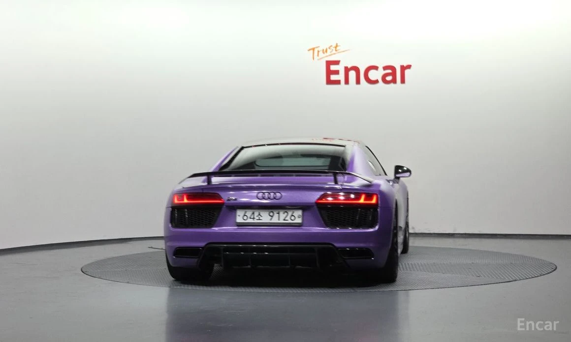 Audi R8 V10 PLUS* WRAP* ACCIDENT FREE, снимка 4 - Автомобили и джипове - 54247164