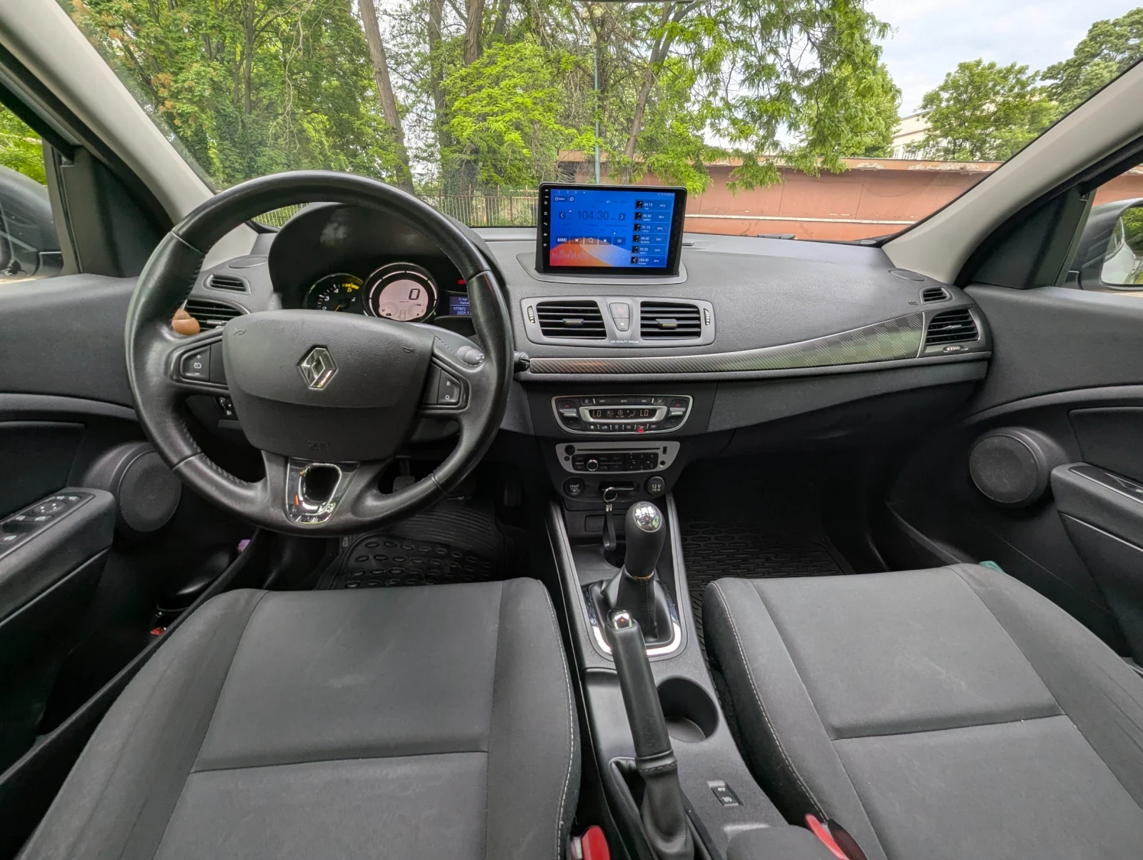Renault Megane, снимка 8 - Автомобили и джипове - 54495077