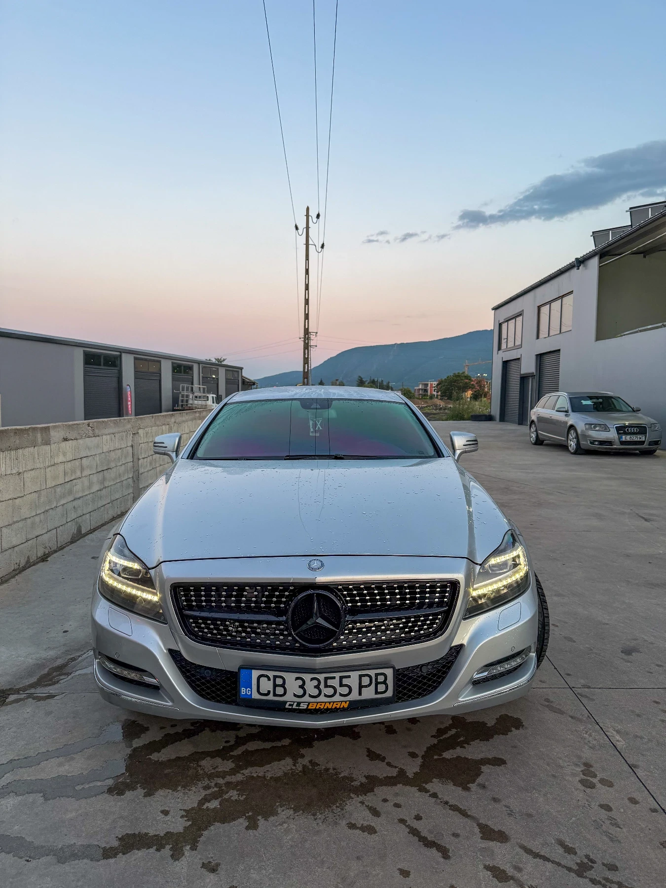 Mercedes-Benz CLS 350 AIRMATIC | HARMAN KARDON | 4 MATIC, снимка 2 - Автомобили и джипове - 54548180