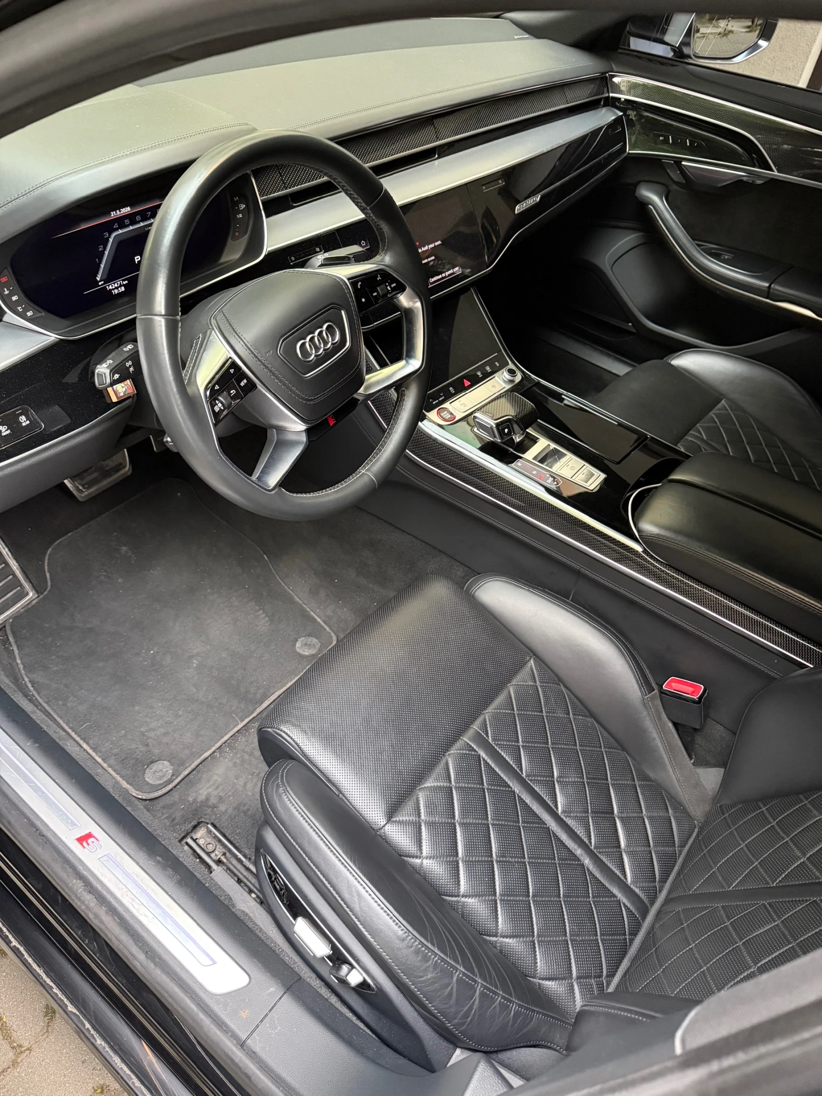 Audi S8, снимка 2 - Автомобили и джипове - 54634315