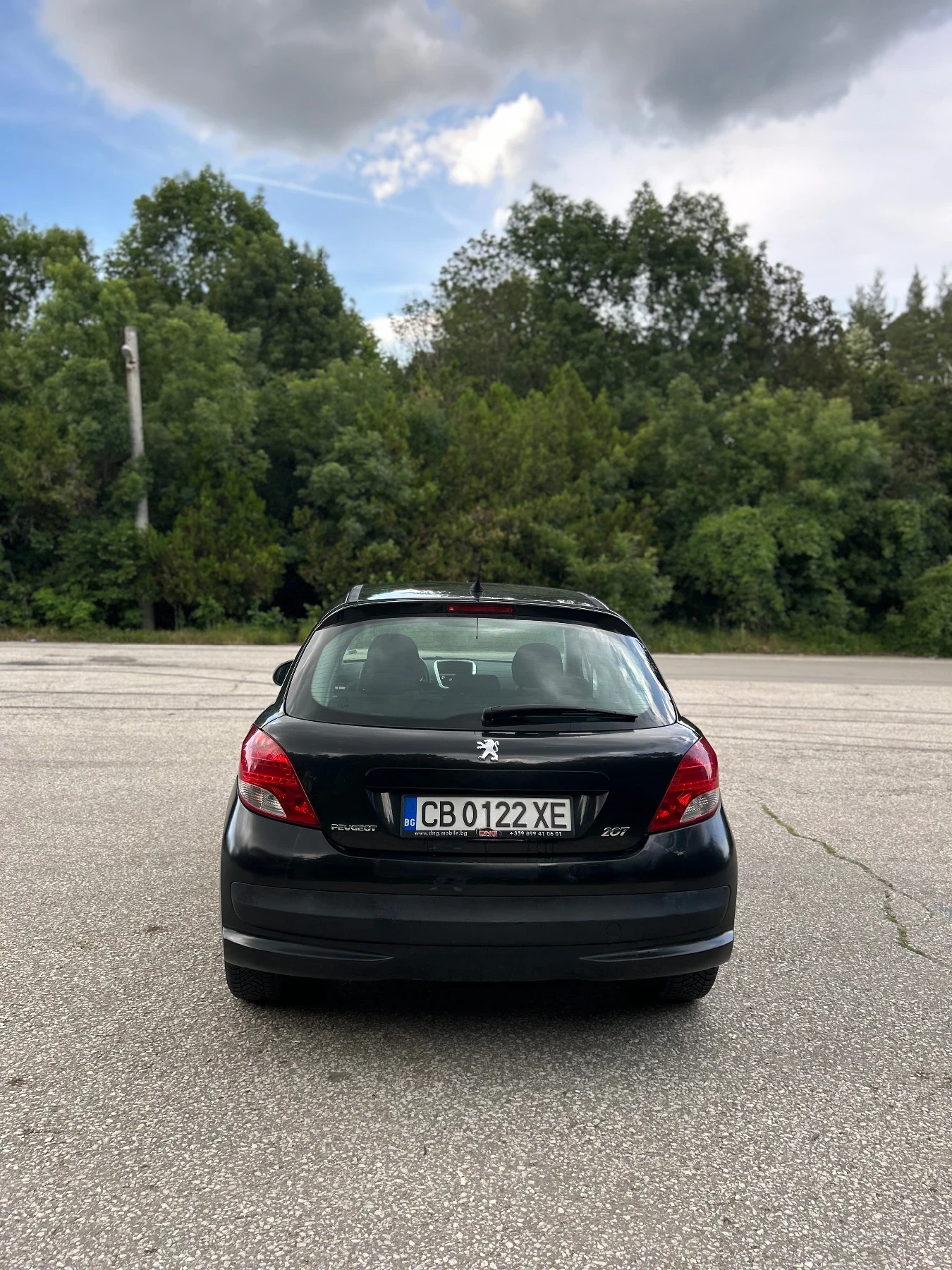 Peugeot 207 Фабрична газ, снимка 2 - Автомобили и джипове - 54825185