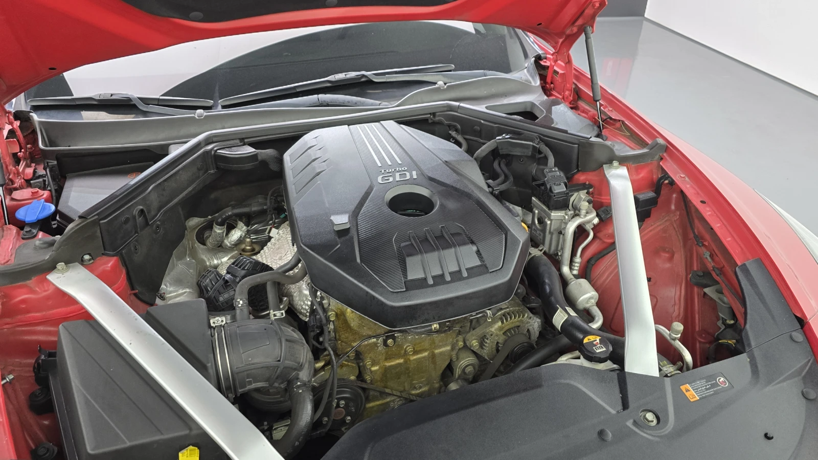 Kia Stinger 2.0* ПОДГРЕВ ВОЛАН* КРАЙНА ЦЕНА, снимка 6 - Автомобили и джипове - 55496159