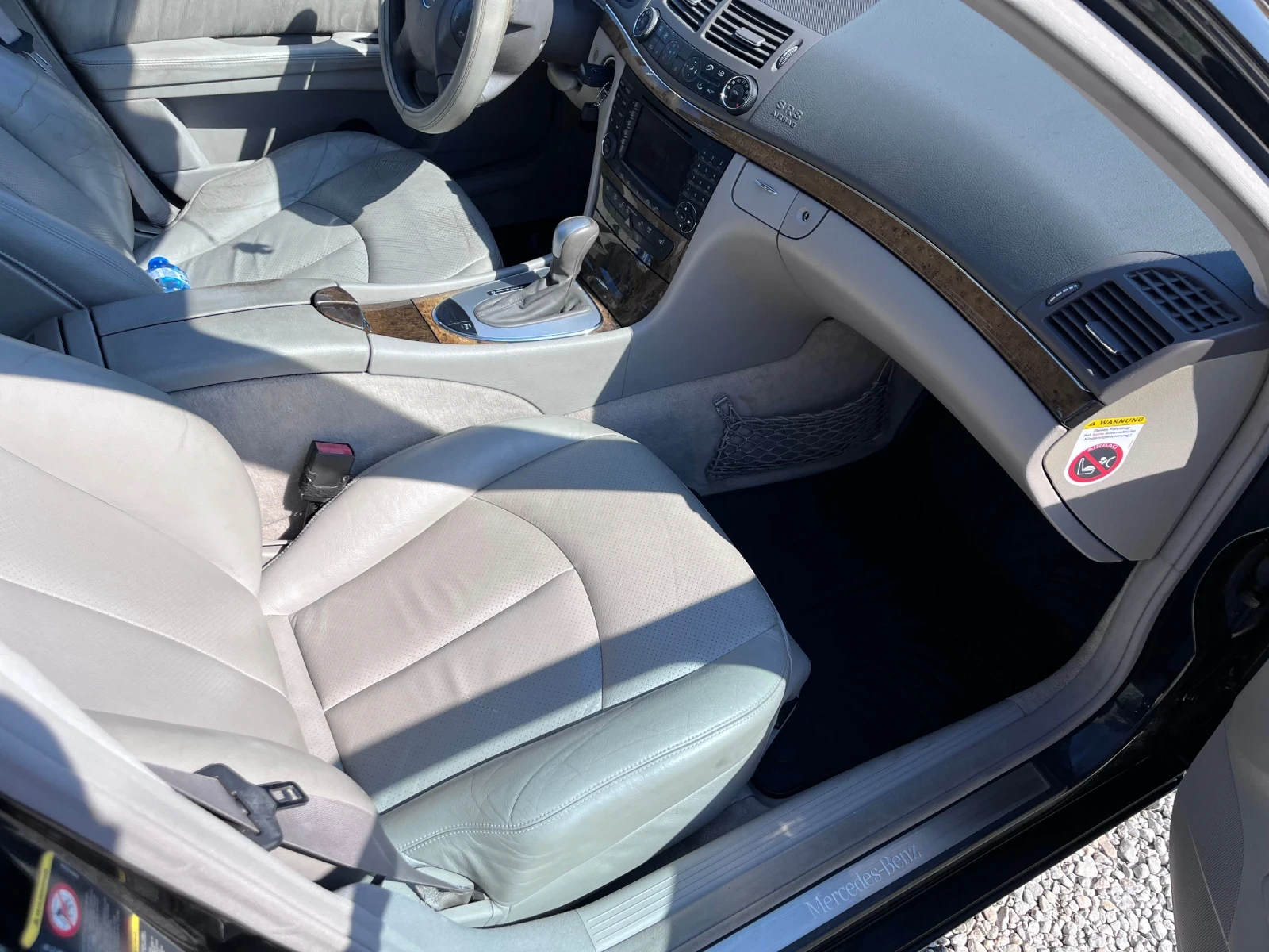 Mercedes-Benz E 320 Avantgarde, снимка 11 - Автомобили и джипове - 55554454