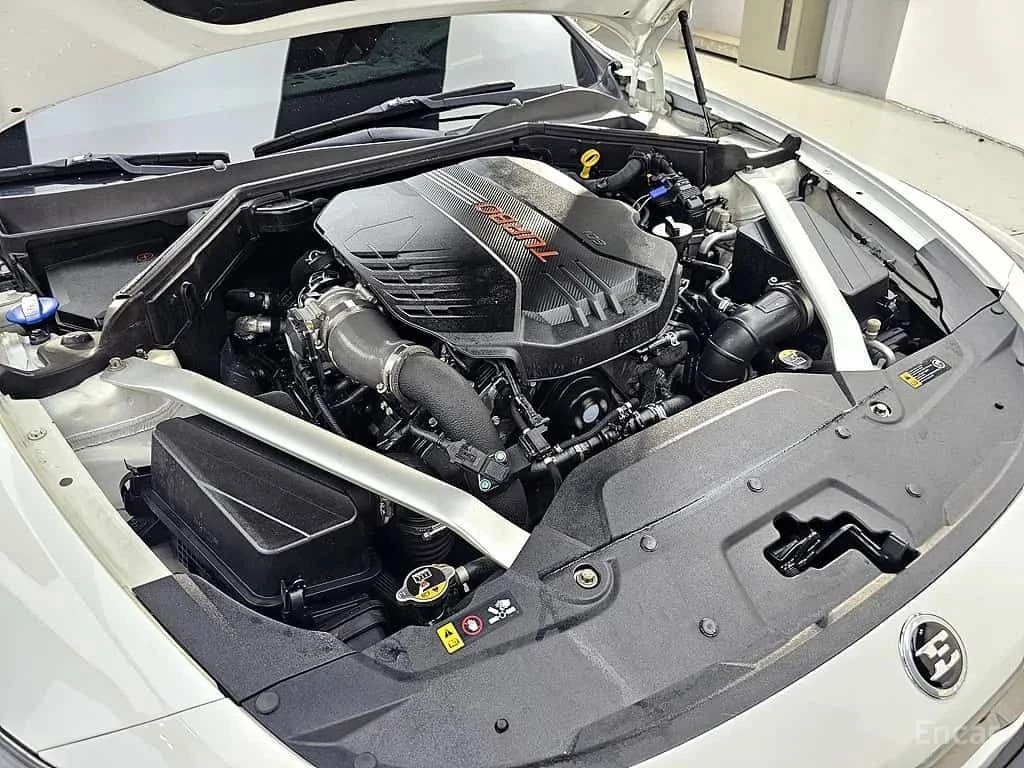 Kia Stinger 3.3 Turbo AWD | АВТОФИНАНСИРАНЕ, снимка 5 - Автомобили и джипове - 55599530
