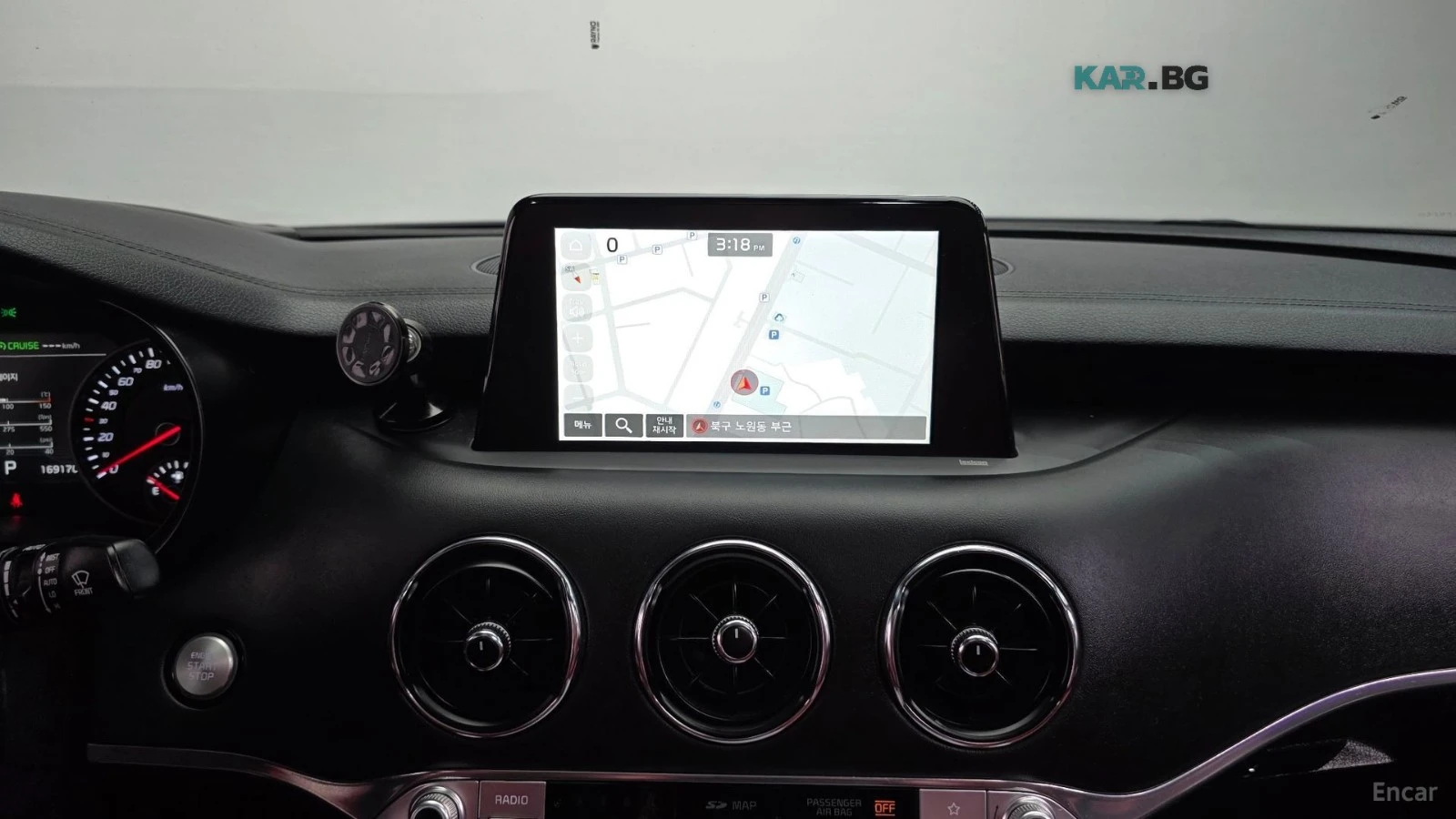 Kia Stinger 3.3 Turbo AWD GT* КАРБОН* КОЖА* НАВИ* ПАНО* HUD, снимка 14 - Автомобили и джипове - 55727356