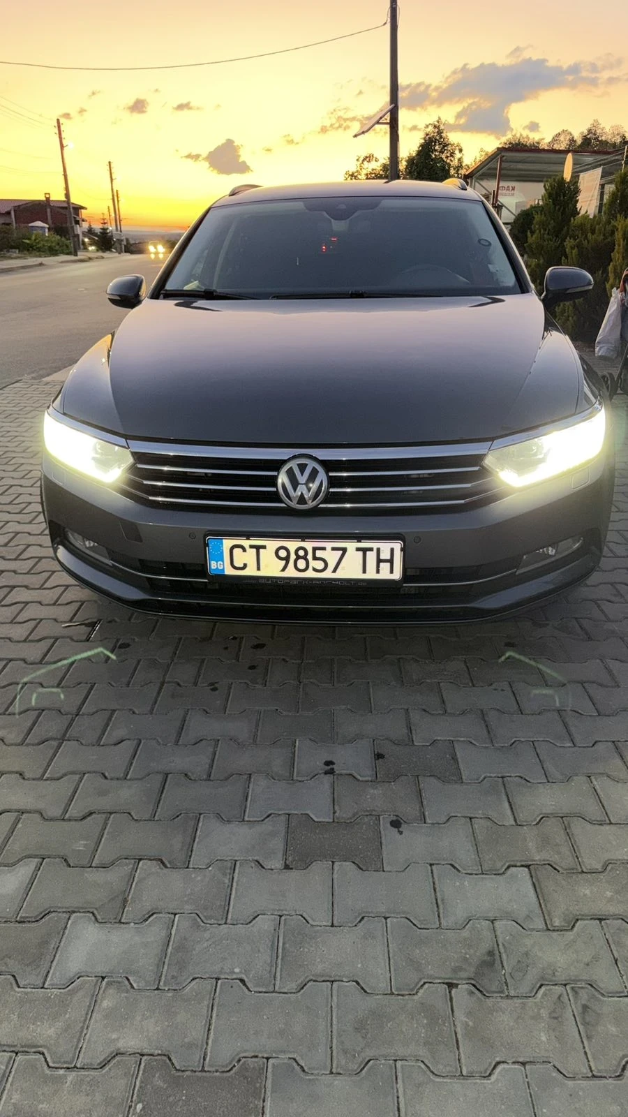 VW Passat 2.0 TDI, снимка 16 - Автомобили и джипове - 56251086