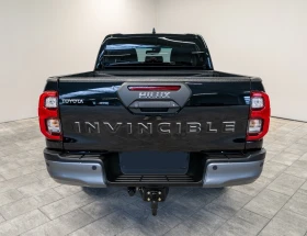 Toyota Hilux FACELIFT 2025 INVINCIBLE 2.8 D4D ЛИЗИНГ, снимка 2