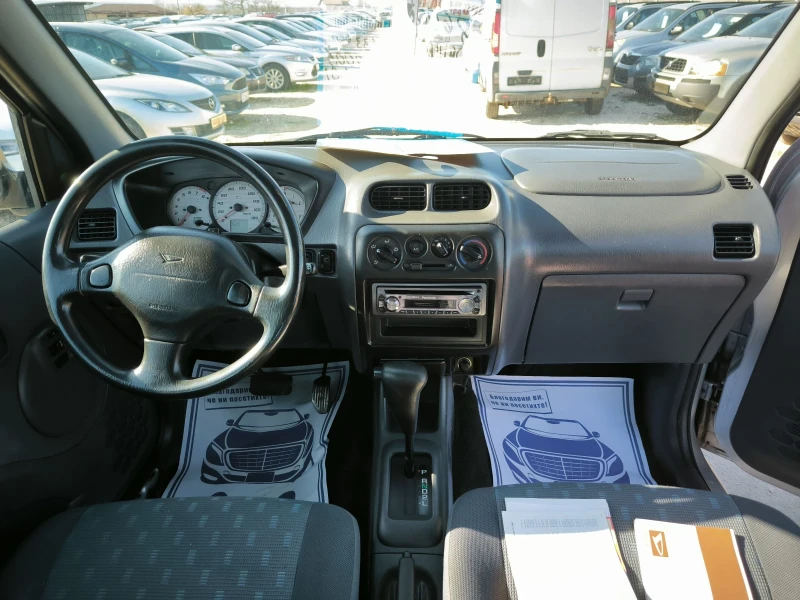 Daihatsu Terios 1.3i 4x4 Automat, снимка 9 - Автомобили и джипове - 48850132