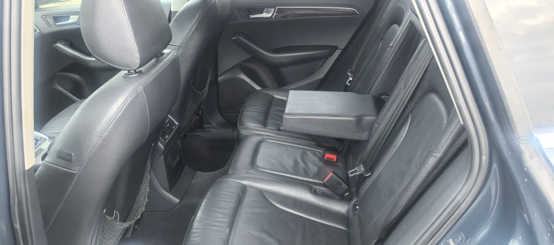 Audi Q5 3.2 quattro, снимка 14 - Автомобили и джипове - 52316962