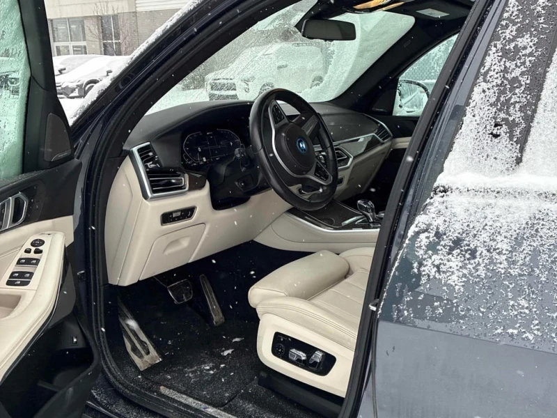 BMW X5 2022 xDrive45e * CARFAX * БЕЗ ПЪРВОНАЧАЛНА ВНОСКА, снимка 6 - Автомобили и джипове - 53116654