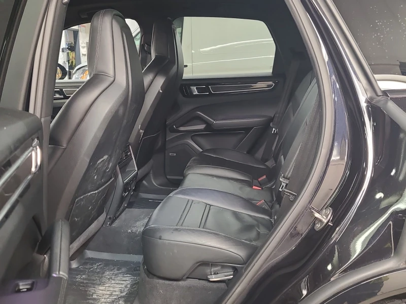 Porsche Cayenne * Aвтокредит* * Пълна сервизна история* , снимка 13 - Автомобили и джипове - 53418968