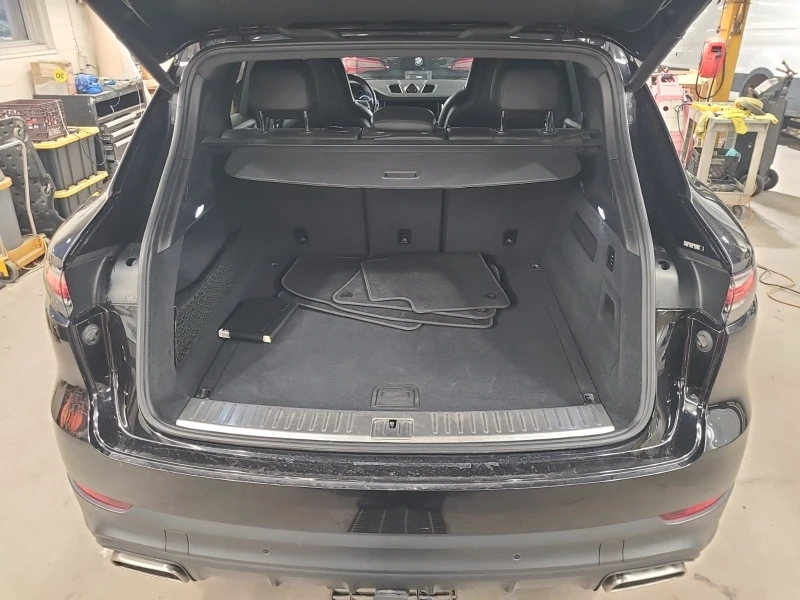 Porsche Cayenne * Aвтокредит* * Пълна сервизна история* , снимка 6 - Автомобили и джипове - 53418968