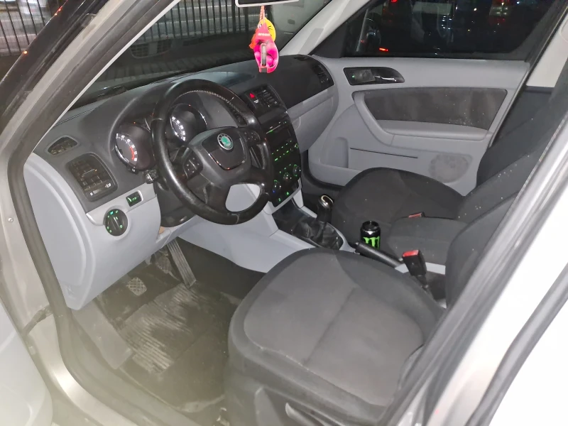 Skoda Yeti 4х4 110к.с., снимка 7 - Автомобили и джипове - 53561769