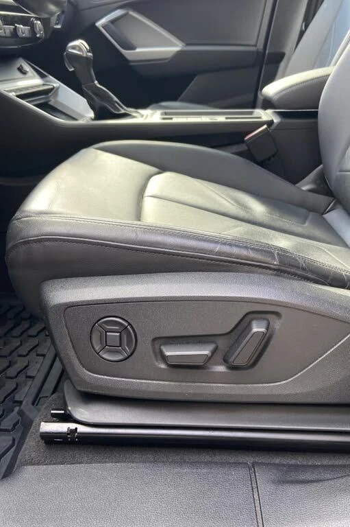 Audi Q3 quattro Komfort 45 TFSI * АвтоКредит* (ЦЕНА ДО БГ), снимка 14 - Автомобили и джипове - 53990873