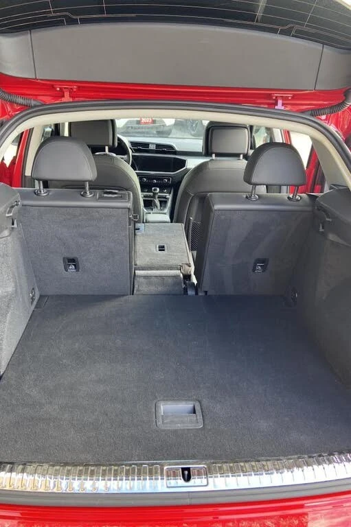 Audi Q3 quattro Komfort 45 TFSI * АвтоКредит* (ЦЕНА ДО БГ), снимка 9 - Автомобили и джипове - 53990873