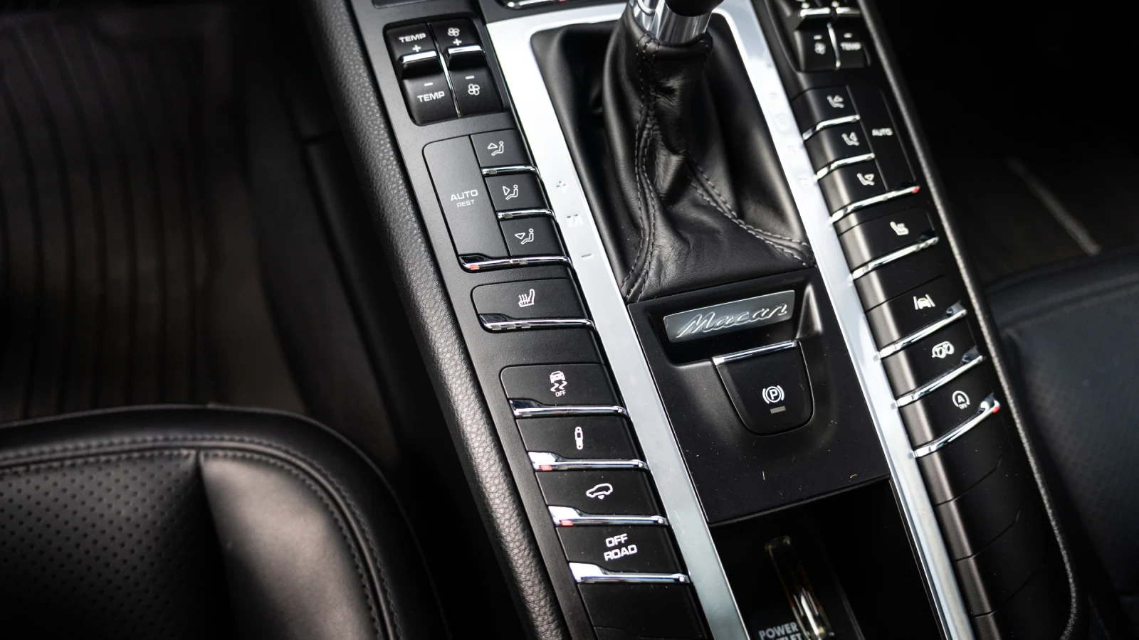 Porsche Macan S, снимка 11 - Автомобили и джипове - 53503666