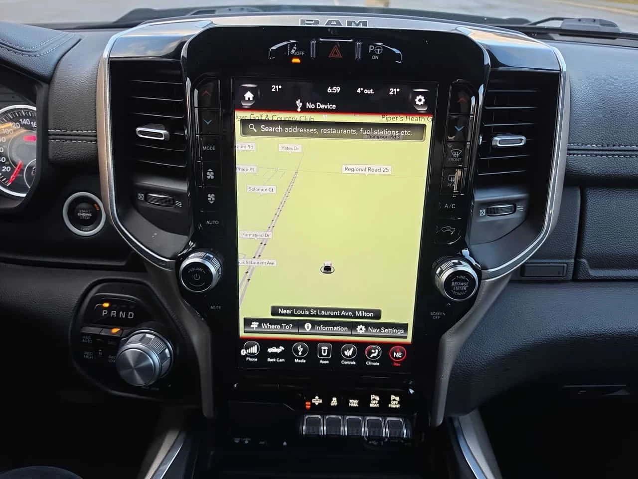 Dodge RAM 1500 LARAMIE * 360 КАМЕРА* ПОДГРЕВ* ОБДУХВАНЕ* , снимка 9 - Автомобили и джипове - 54123515