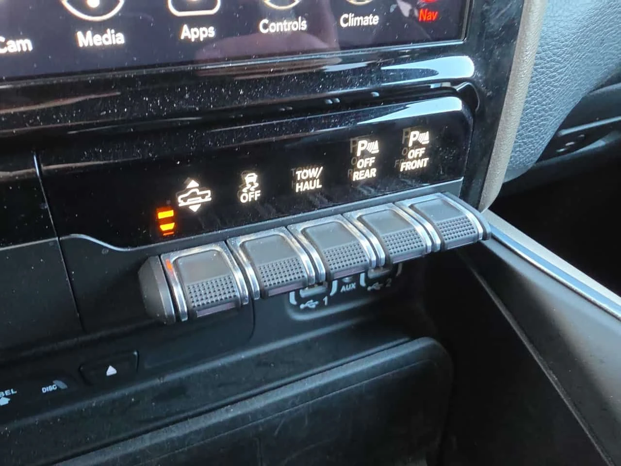 Dodge RAM 1500 LARAMIE * 360 КАМЕРА* ПОДГРЕВ* ОБДУХВАНЕ* , снимка 10 - Автомобили и джипове - 54123515