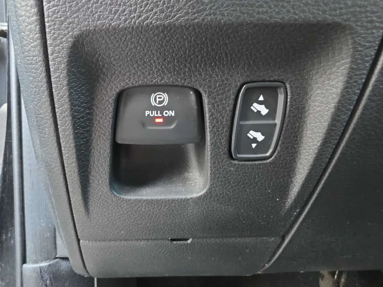 Dodge RAM 1500 LARAMIE * 360 КАМЕРА* ПОДГРЕВ* ОБДУХВАНЕ* , снимка 13 - Автомобили и джипове - 54123515