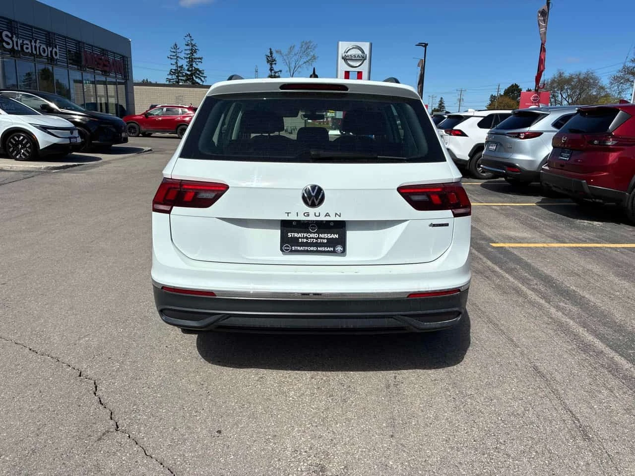 VW Tiguan Trendline /CARFAX/CAMERA/ПОДГРЕВИ, снимка 4 - Автомобили и джипове - 54528738