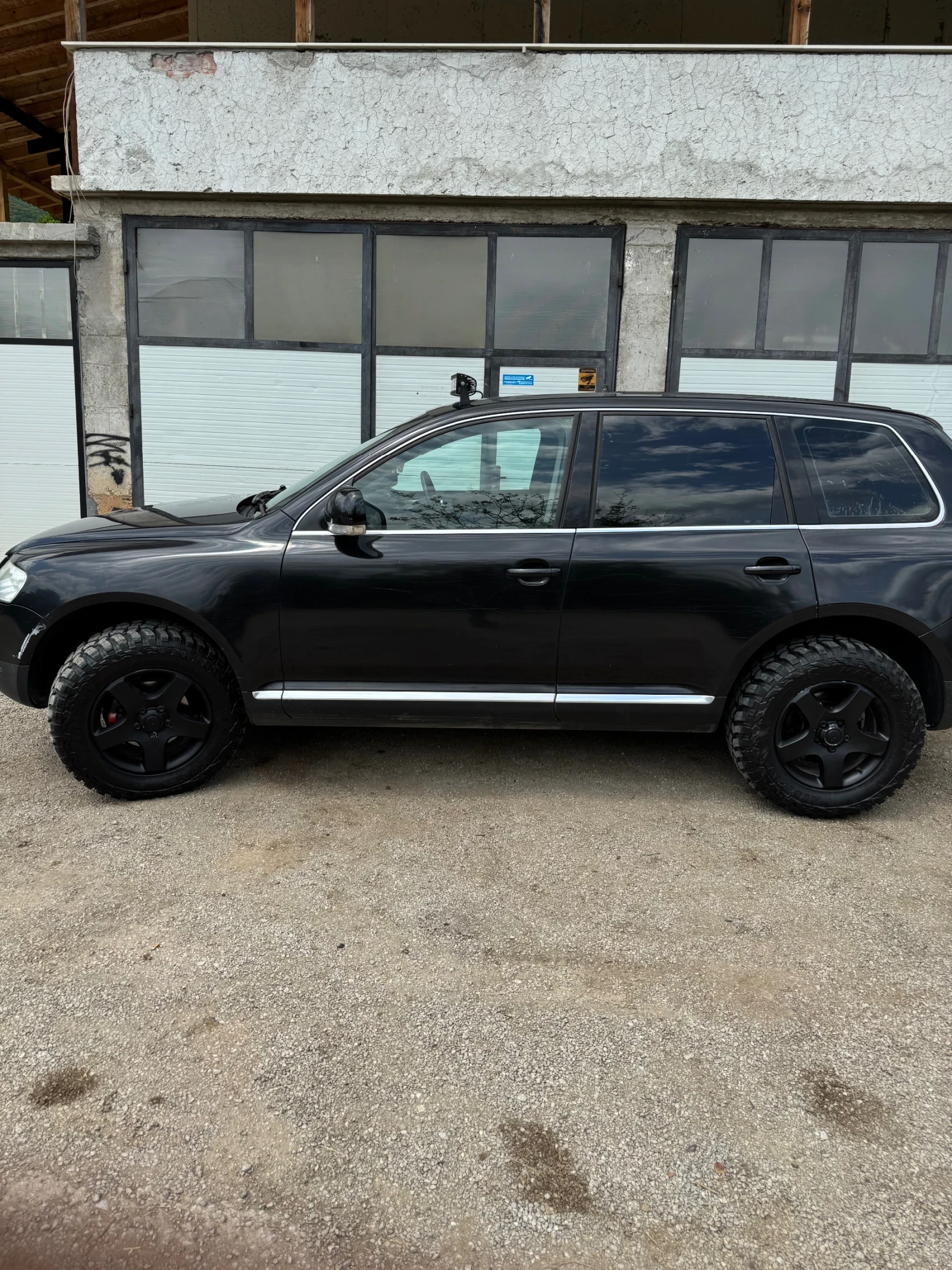 VW Touareg, снимка 3 - Автомобили и джипове - 54622266