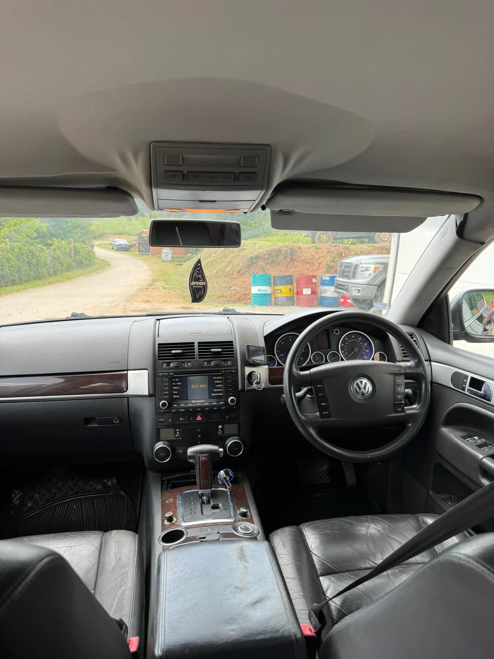 VW Touareg, снимка 9 - Автомобили и джипове - 54622266