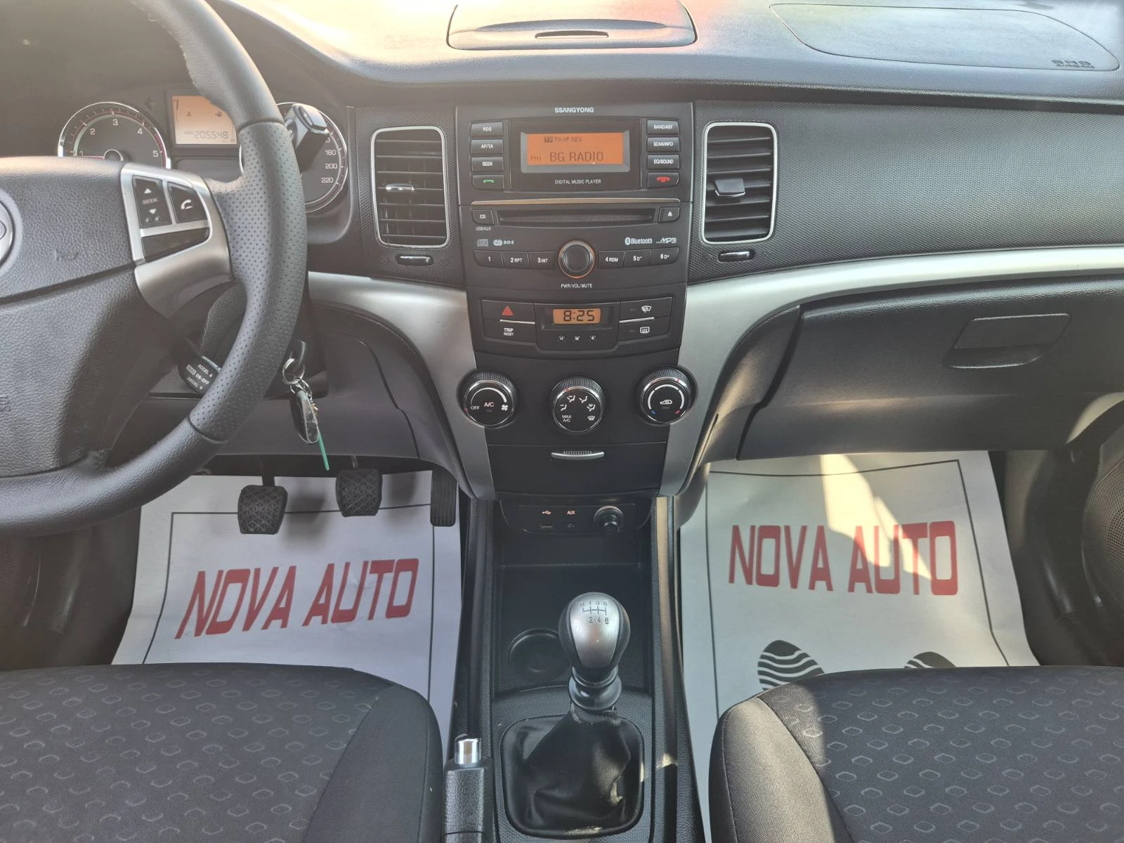 SsangYong Korando 2.0D-4×4-200000км, снимка 10 - Автомобили и джипове - 54716163