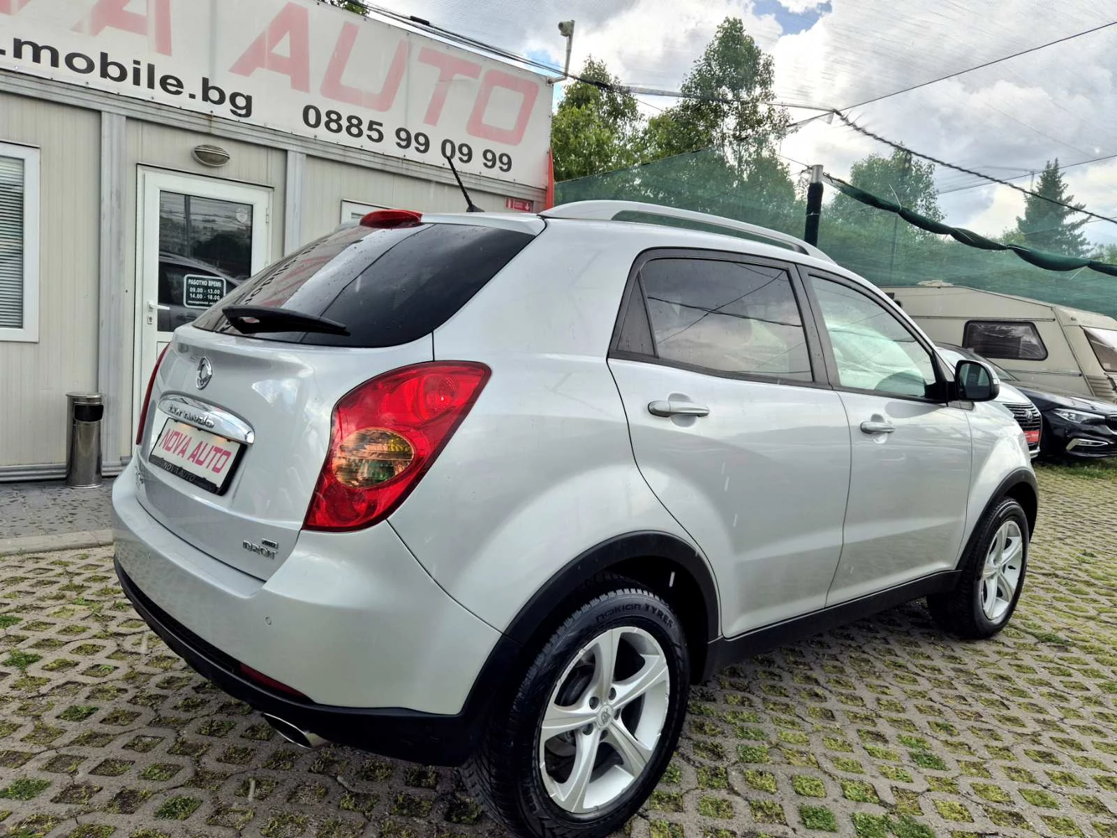 SsangYong Korando 2.0D-4×4-200000км, снимка 4 - Автомобили и джипове - 54716163