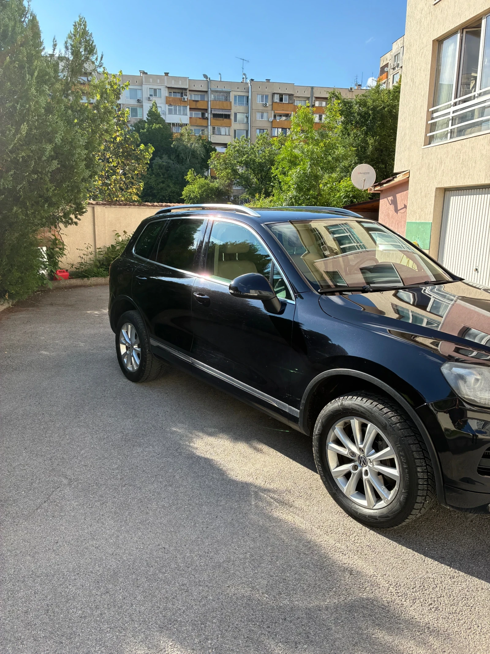 VW Touareg, снимка 2 - Автомобили и джипове - 54812648