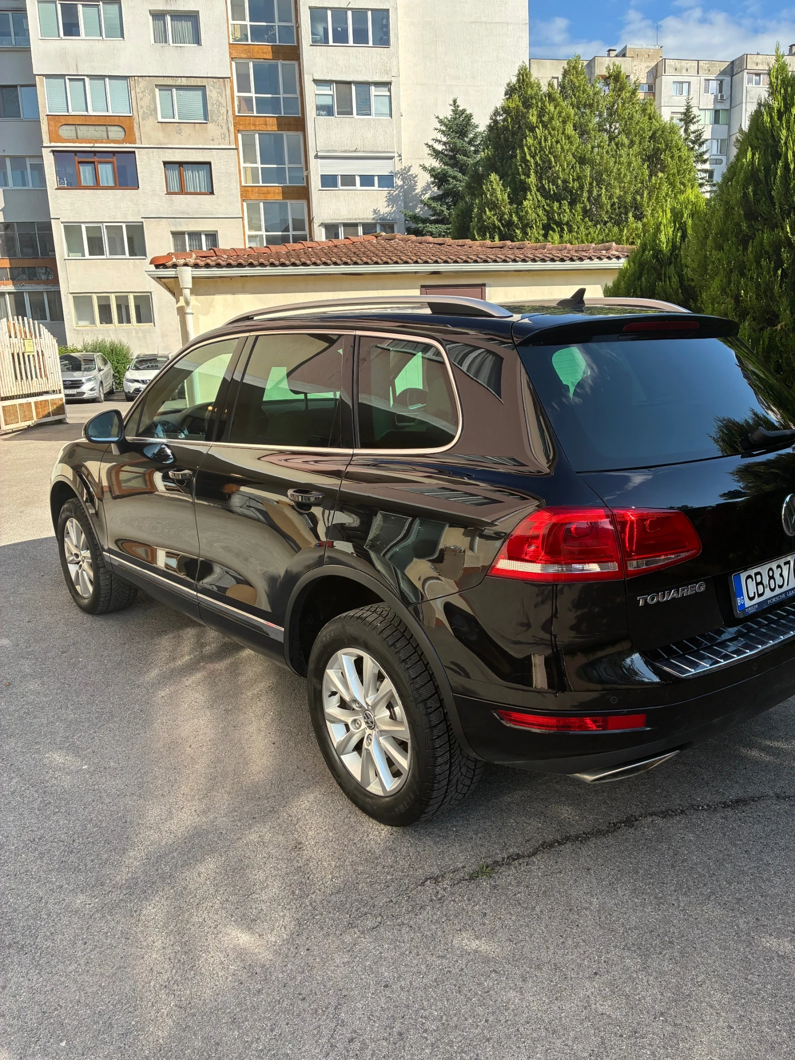 VW Touareg, снимка 3 - Автомобили и джипове - 54812648