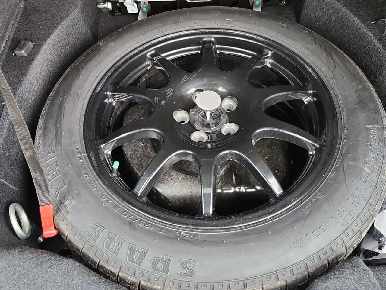 Land Rover Range Rover Sport  5.0L HSE DYNAMIC | LED | HEAD-UP | PANO | NAVI | , снимка 15 - Автомобили и джипове - 54970247