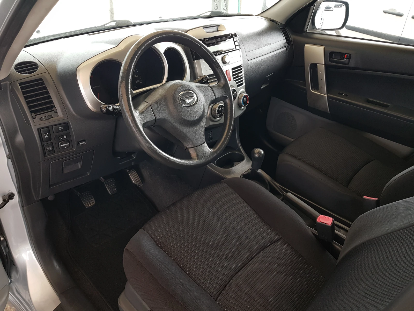 Daihatsu Terios 1.5 i 4WD ИТАЛИЯ FACELIFT, снимка 9 - Автомобили и джипове - 55670814