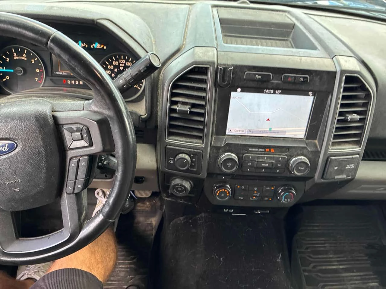 Ford F150 * XLT 4WD SuperCrew 6.5' Box* АВТОКРЕДИТ* , снимка 9 - Автомобили и джипове - 55674092