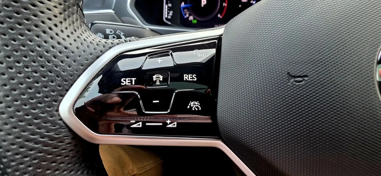 VW Tiguan HIGHLINE R LINE ���� �� �������� ���������� | Mobile.bg � ����������� 10