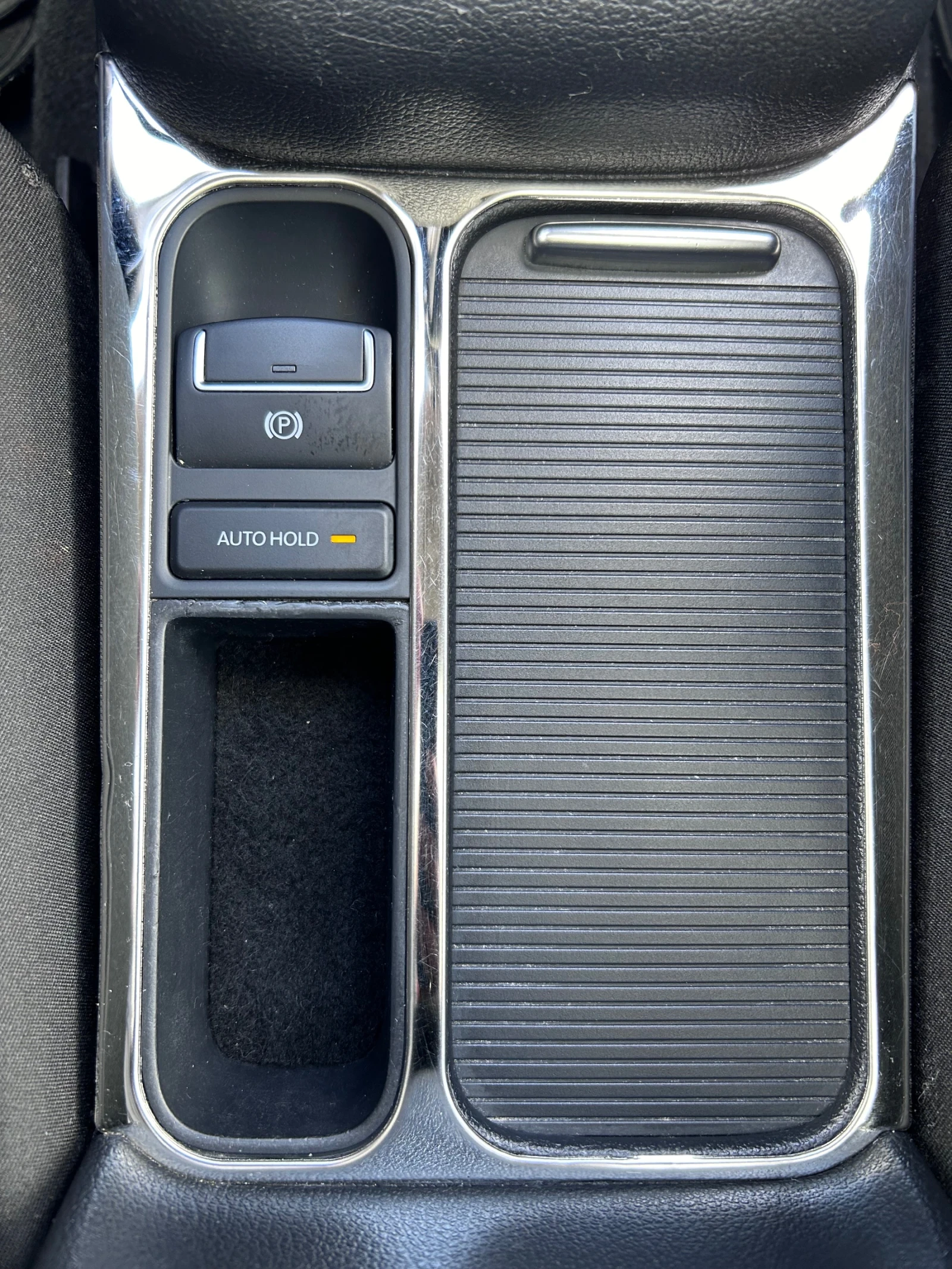 VW Tiguan 2.0 TDI / 4 MOTION-AUTOMATIC AISIN-PANORAMA-NAVI, снимка 12 - Автомобили и джипове - 56210833