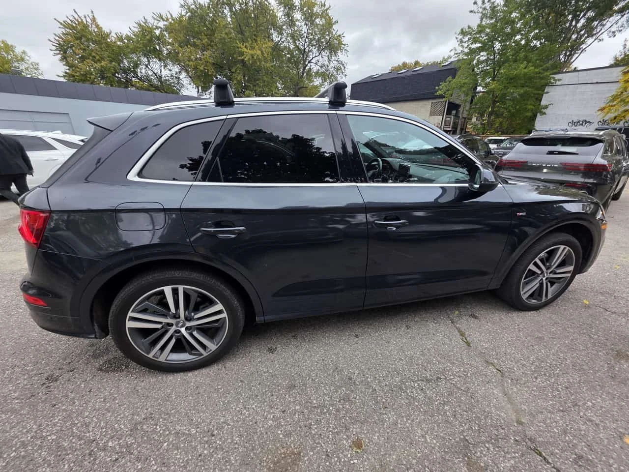 Audi Q5 * Progressiv * CARFAX * ����� �� ����������� | Mobile.bg � ����������� 3