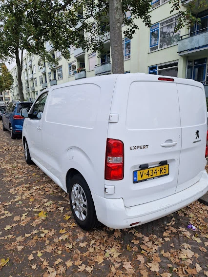 Peugeot Expert 226C 1.6 BlueHDI 95 Premium, снимка 4 - Бусове и автобуси - 54150495