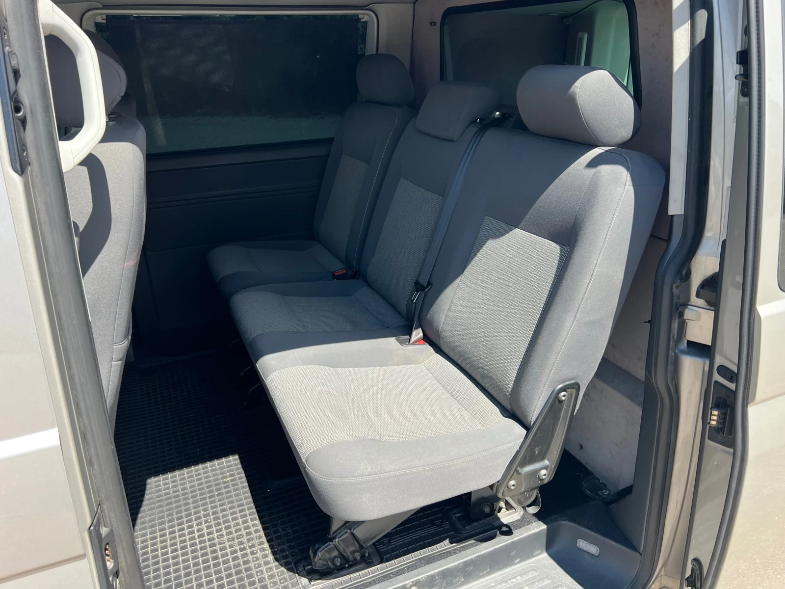 VW Transporter 2.0 180 Автомат DSG 4x4 Нов внос Австрия, снимка 10 - Бусове и автобуси - 54572047