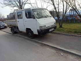Nissan Trade, снимка 1