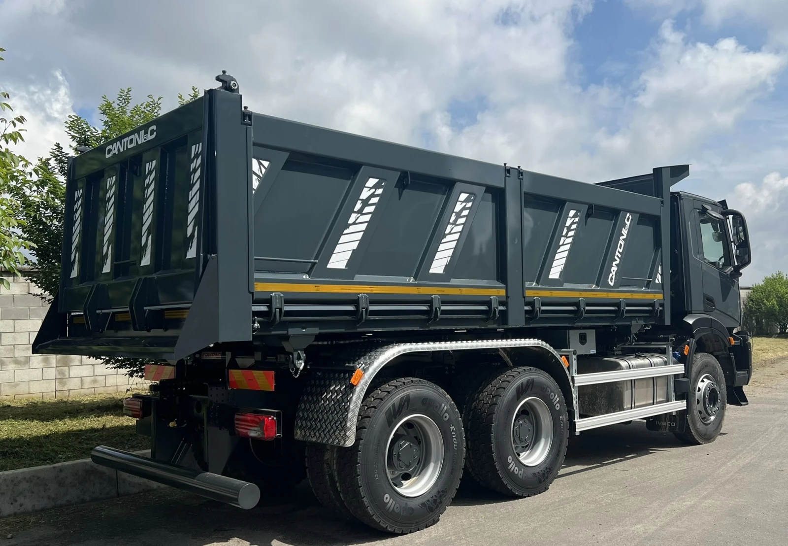 Iveco T-WAY AD380T50 MY24 ТРИСТРАННО РАЗТОВАРВАНЕ - изображение 9