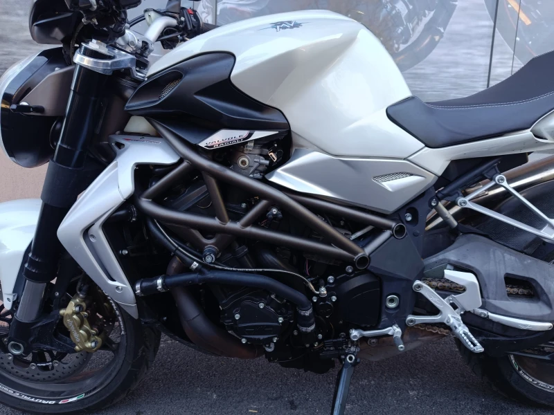 MV Agusta Brutale 990R, снимка 13 - Мотоциклети и мототехника - 50173467