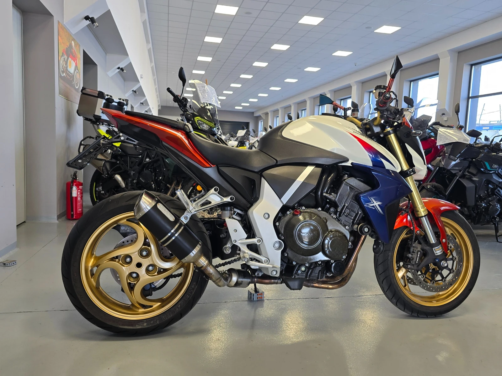 Honda Cb 1000R, HRC, Ohlins, Arrow!, снимка 2 - Мотоциклети и мототехника - 55584090