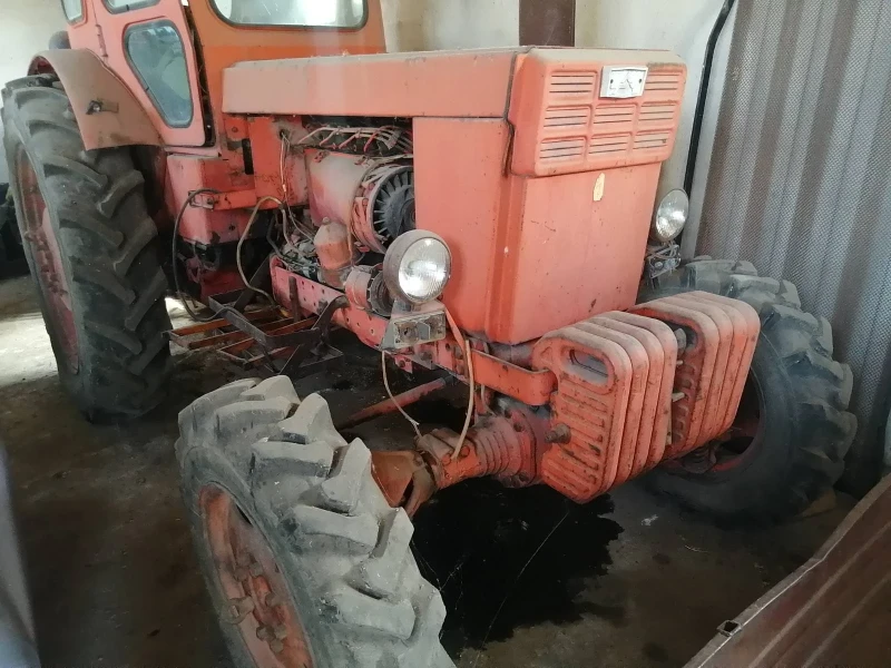 Трактор Т T 40, снимка 2 - Селскостопанска техника - 52358239